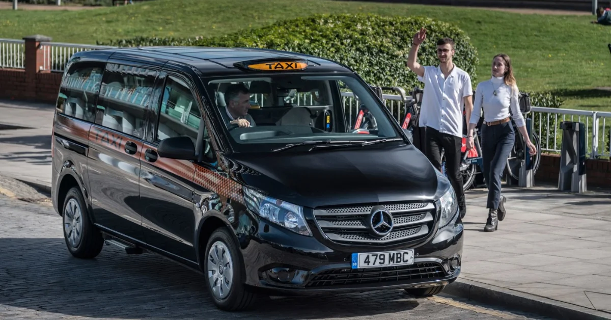 How School Run Taxi Services Work in Didcot